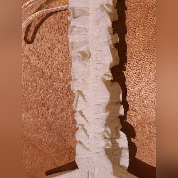 DOUBLE Zero Ruffled Straps Bodysuit - Picture 7 of 7